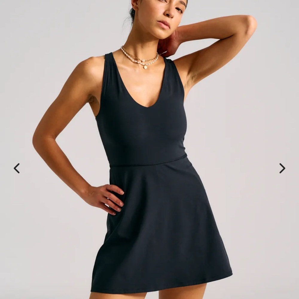 Outdoor voices.  Black.  volley dress. M 
New